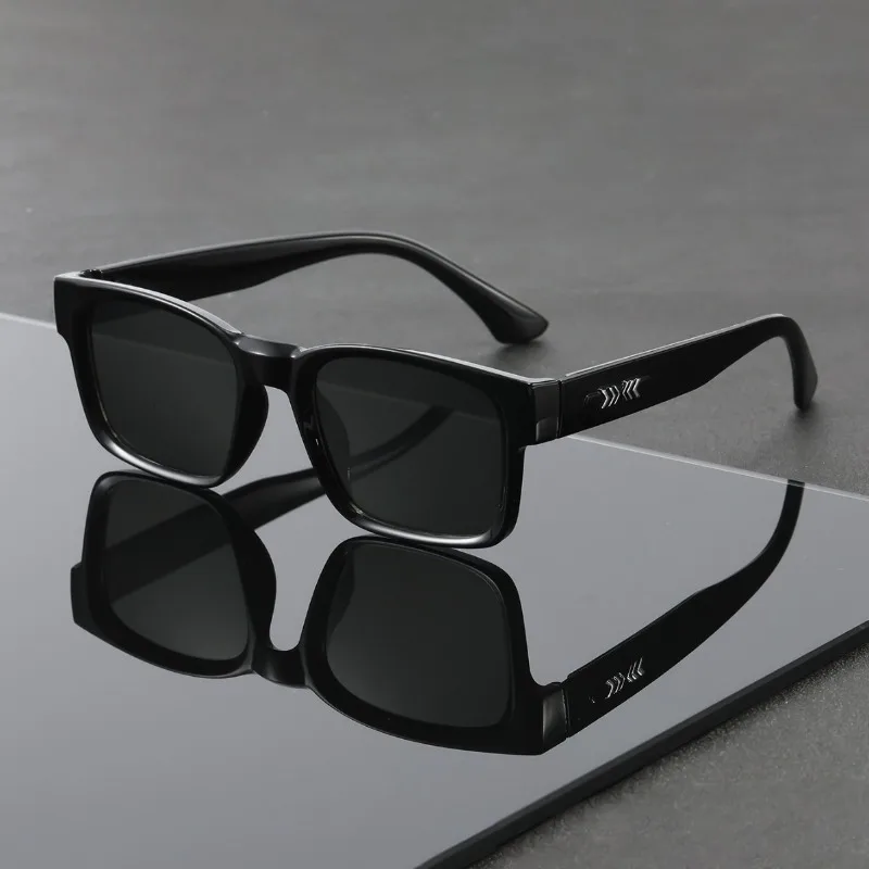 Designer Sunglasses - Vintage-Sonnenbrille mit rechteckigem Rahmen, modisches Luxusmarken-Design,