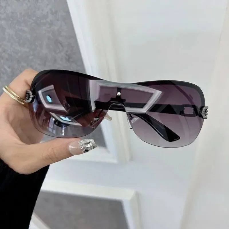 Lässige quadratische Sonnenbri – Designer Sunglasses Bewertung und Preis