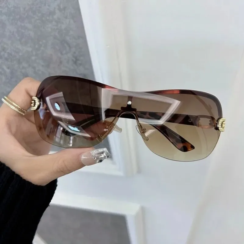 Lässige quadratische Sonnenbri – Designer Sunglasses Bewertung und Preis
