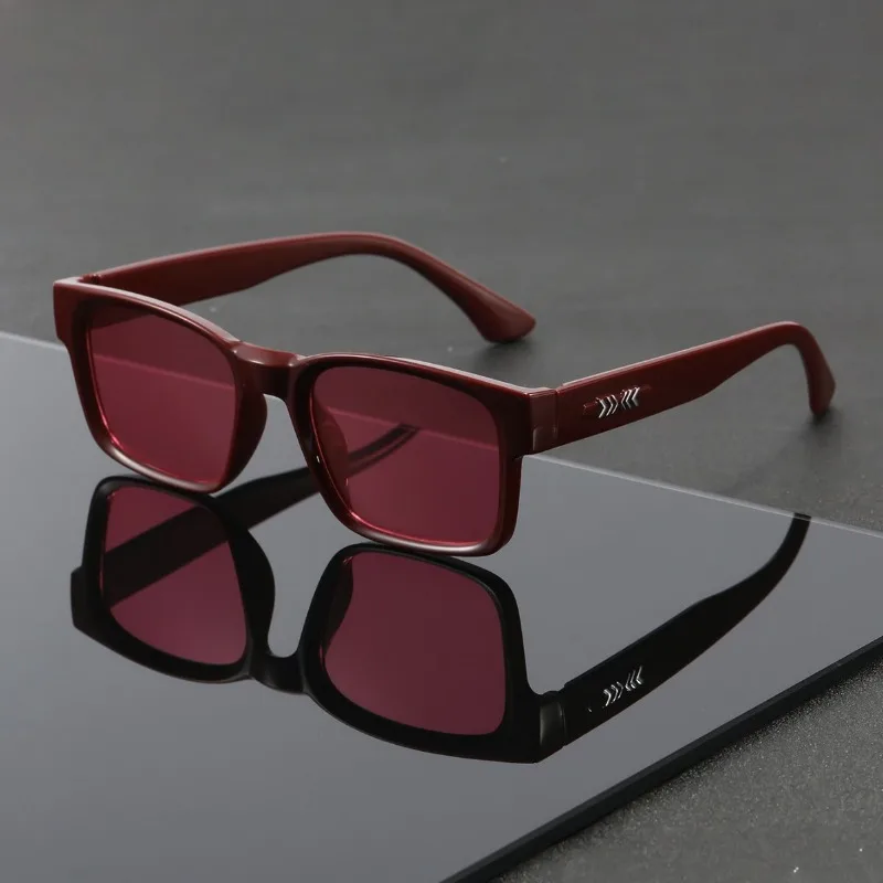 Vintage-Sonnenbrille mit recht – Designer Sunglasses Bewertung und Preis